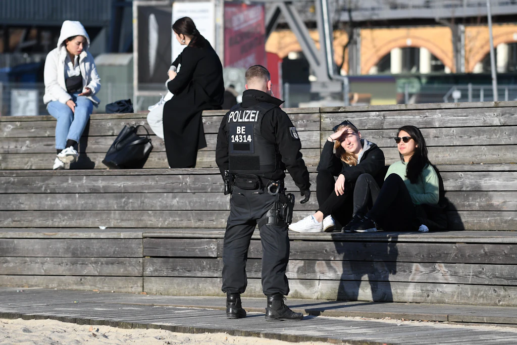 Landen Tausende Corona-Anzeigen im Müll?