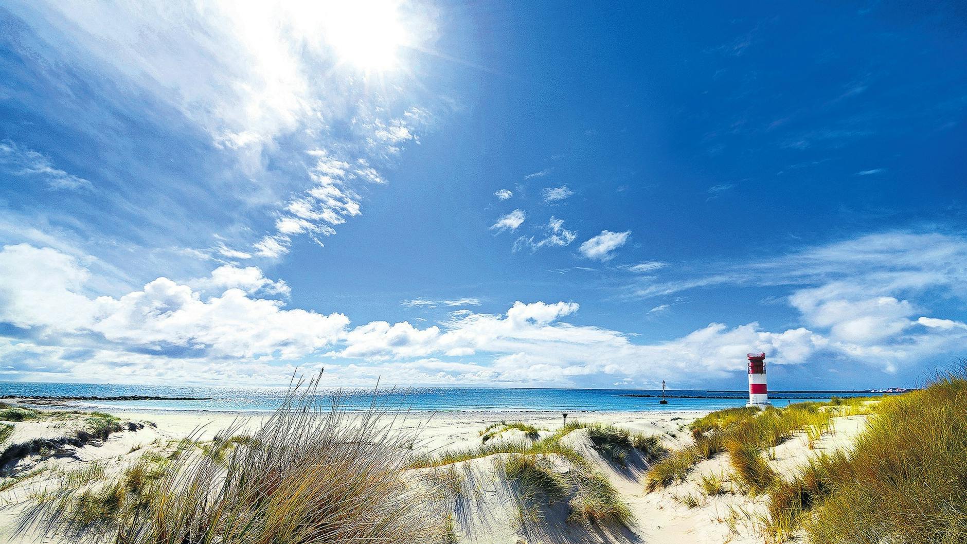 Die lange Anreise lohnt sich: Der Strand auf der "Helgoland-Düne", der kleinen Nachbarinsel von Helgoland.
