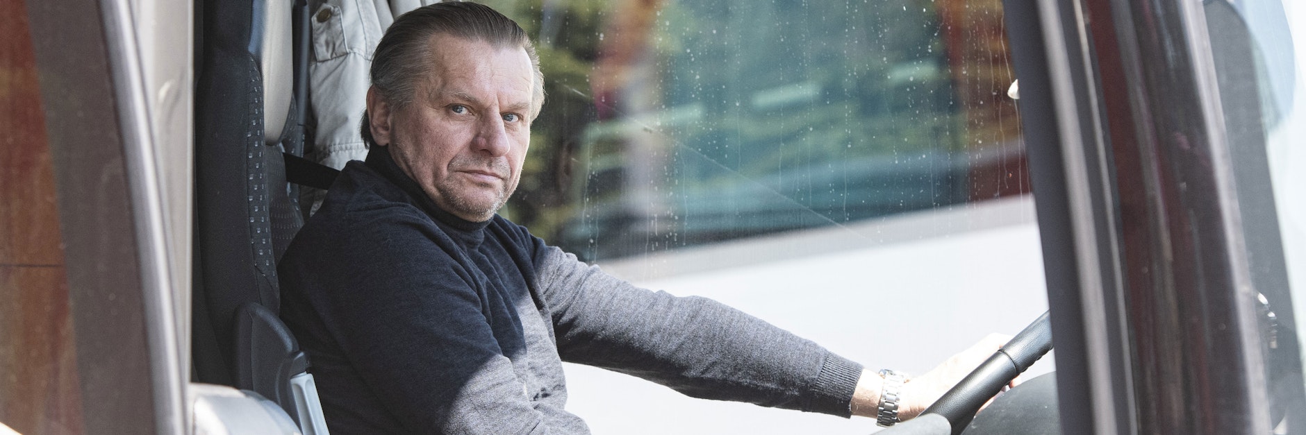 Gedanken um seinen Arbeitsplatz macht sich auch Busfahrer Waldemar Kuter, der schon in Kurzarbeit ist. „Wenn das Unternehmen nicht bald neue Aufträge bekommt, sehe ich die Gefahr, dass ich meinen Job verlieren“, sagt er. 