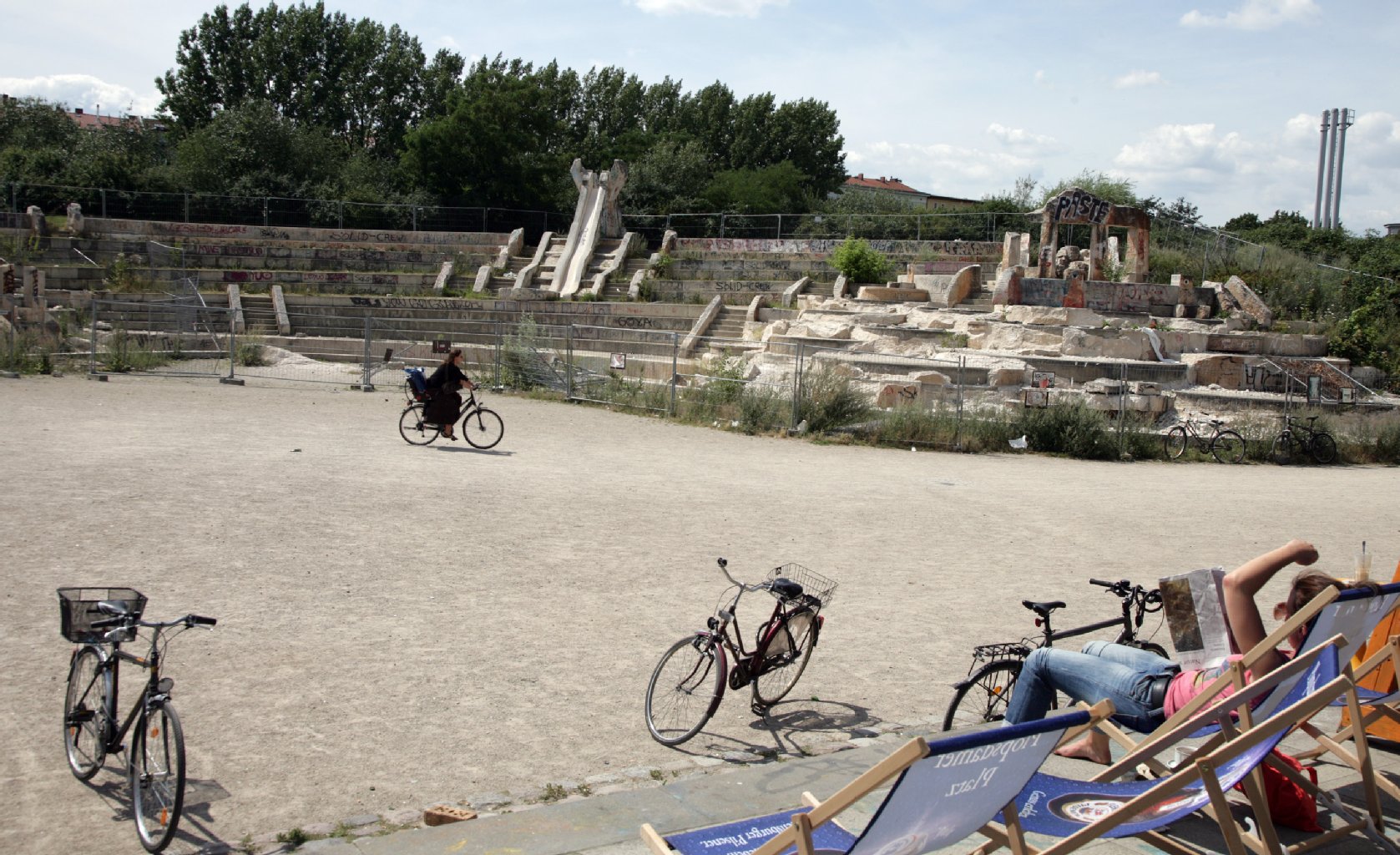 2009 wurde damit begonnen, die Brunnenruine abzubauen.