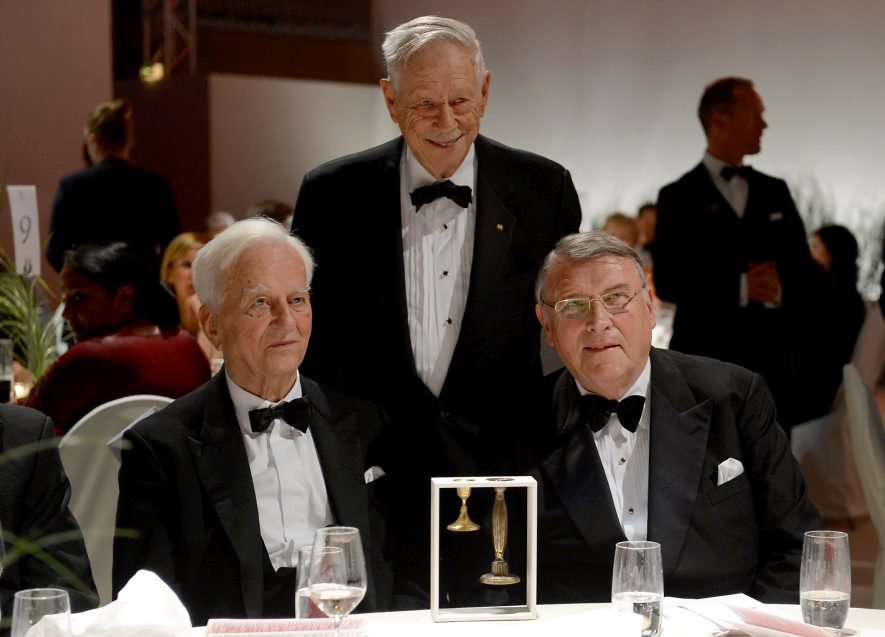 Image - Spendengala: Von Cowboystiefeln und Schulterklopfern