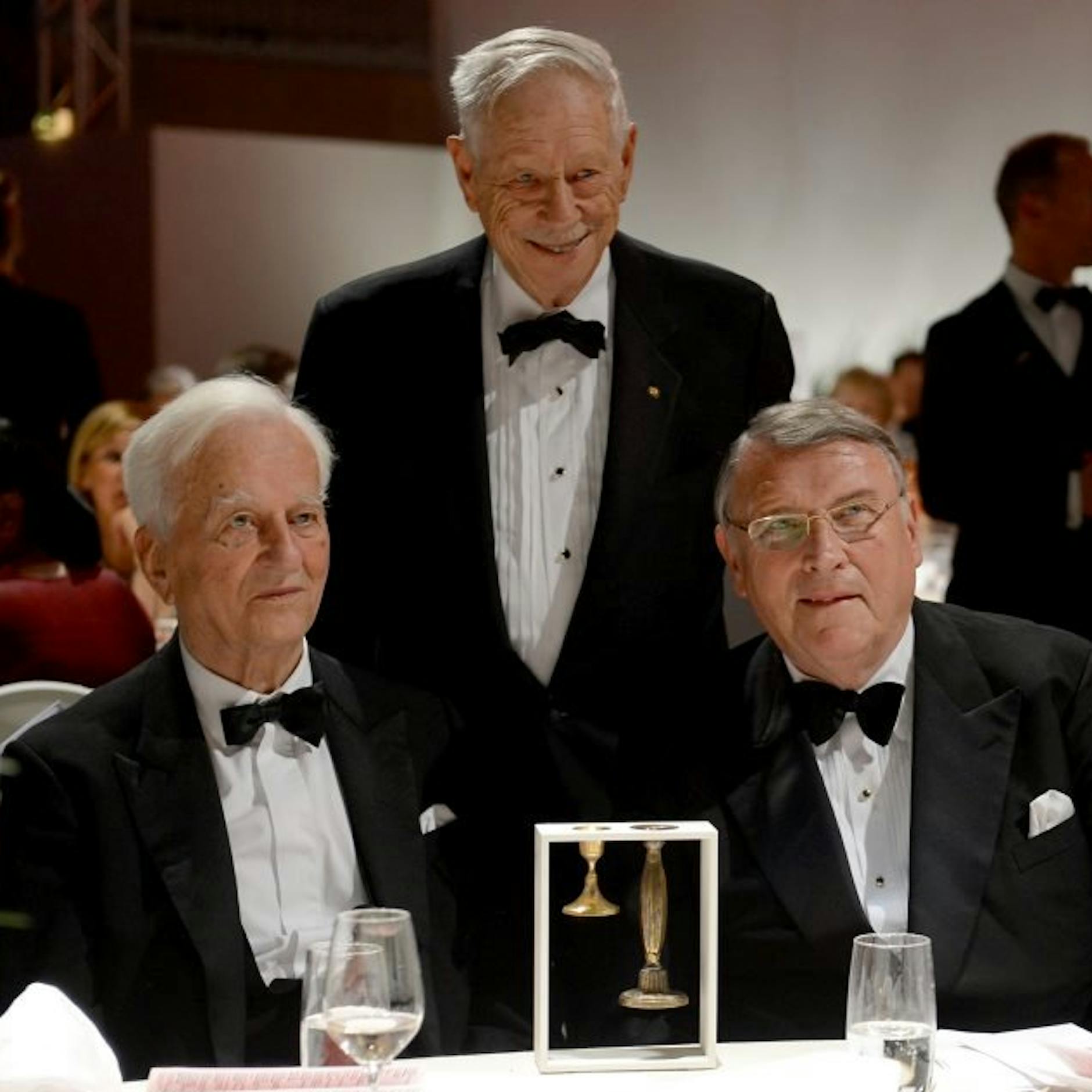 Image - Spendengala: Von Cowboystiefeln und Schulterklopfern