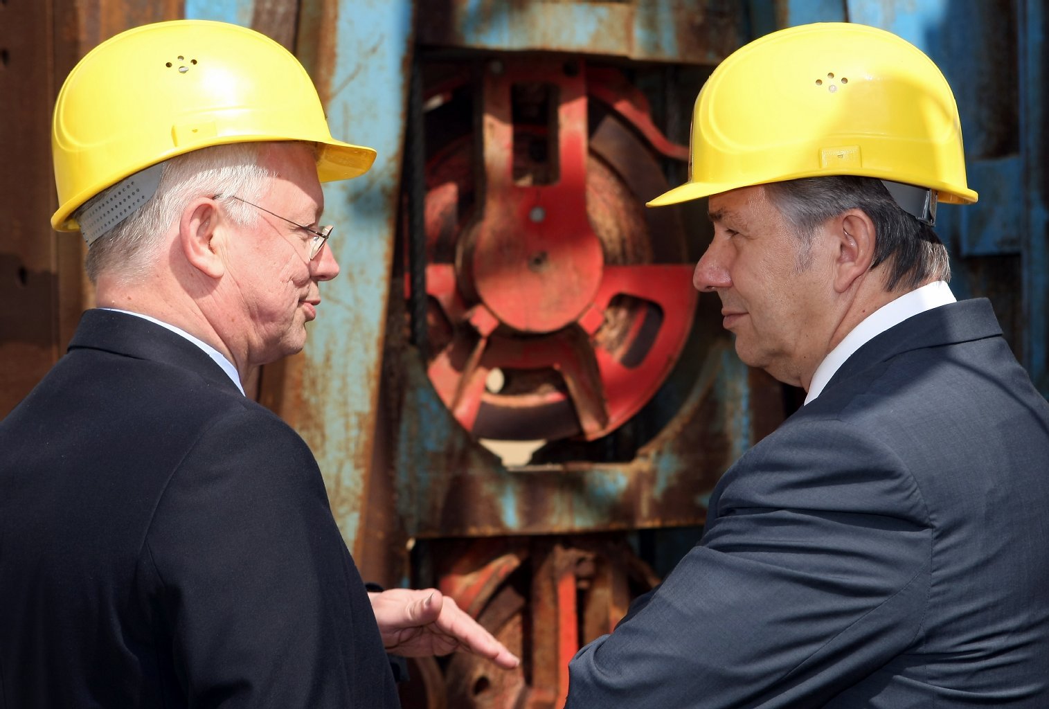 Koch verfolgt das gleiche Ziele wie SPD-Mann Wowereit: Die planmäßige Fertigstellung des U5-Lückenschlusses bis 2018.