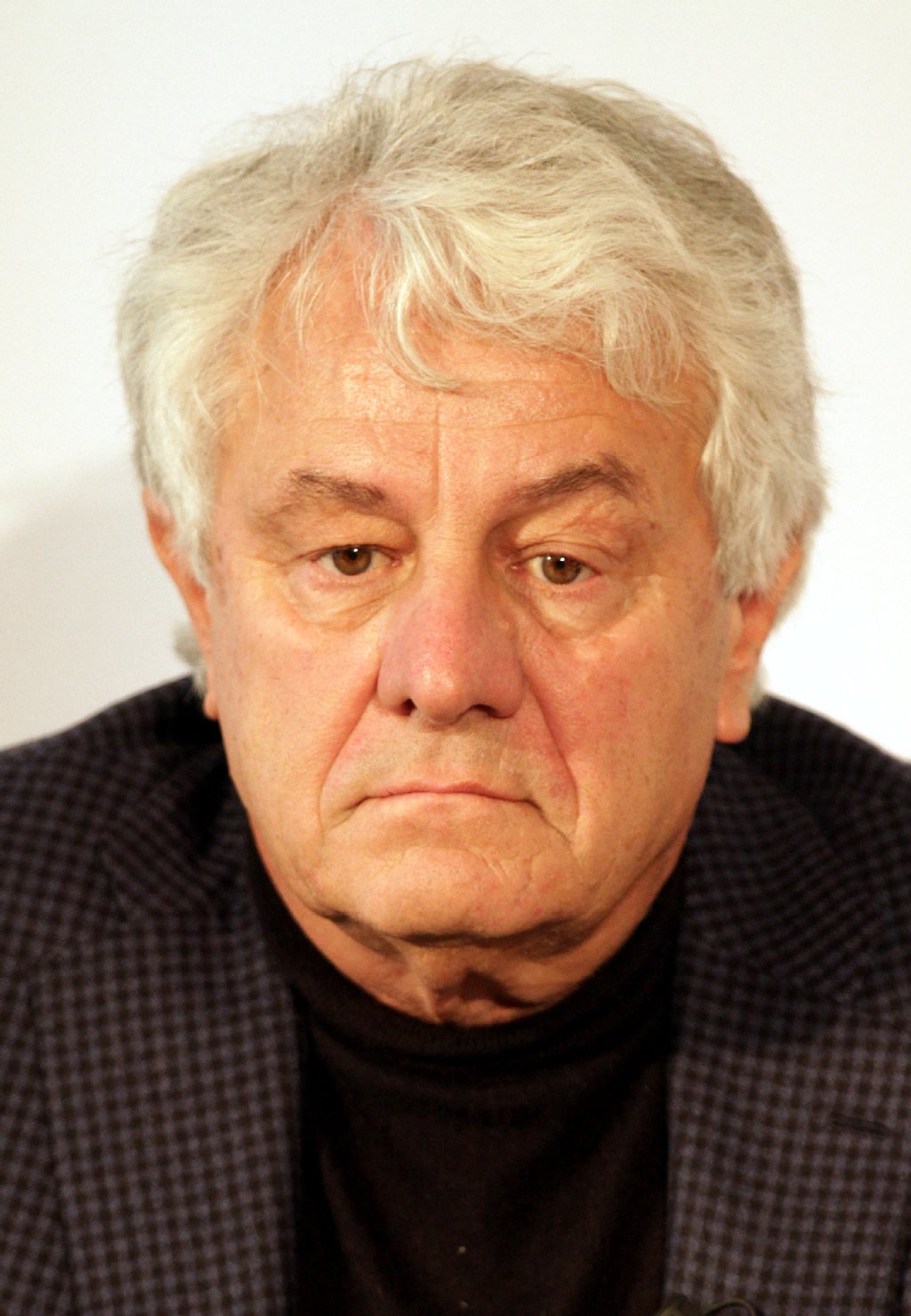 Der als Gründer des Software-Unternehmens SAP reich gewordene Hasso Plattner wollte auf dem Standort des Mercure-Hotels eine Kunsthalle bauen, die der Milliardär der Stadt schenken will. Doch wegen Protesten geht er an einen anderen Standort am Stadtrand.