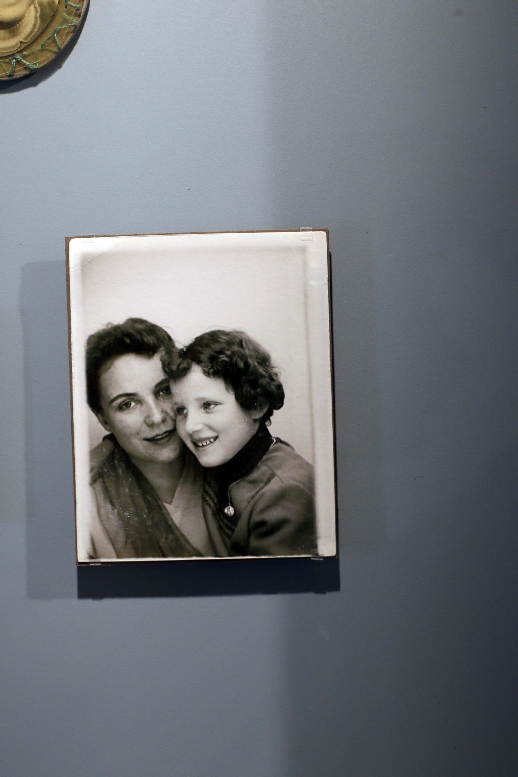 Erst nach fünf Jahren sah die Mutter ihre Tochter wieder. Das Kind lebte bei den Großeltern. Im März 1957 wurde Gäbel entlassen.