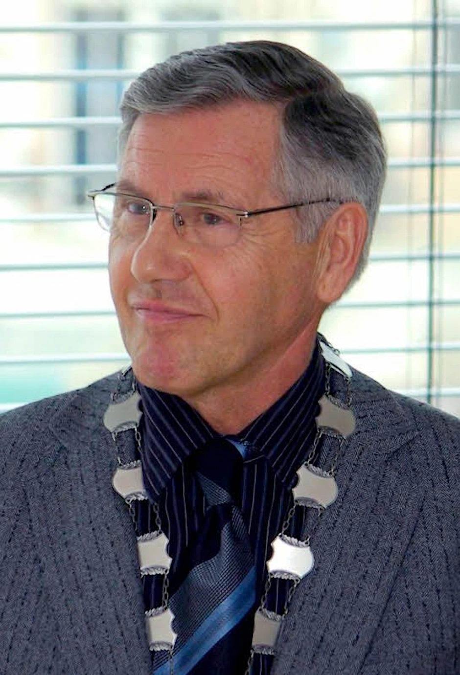 Heinrich Scholl – noch mit Bürgermeisterkette. Die Staatsanwaltschaft Potsdam hat Mordanklage gegen ihn erhoben.