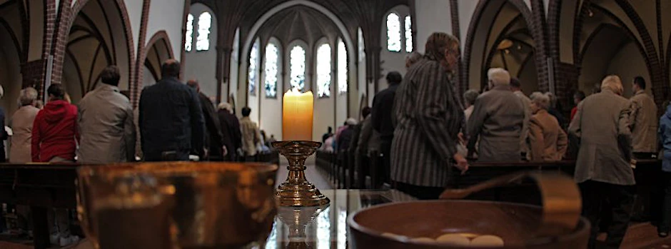 Die Gemeinde ist am Sonntag in die St.Marienkirche in Reinickendorf gekommen, um Gottesdienst zu feiern. Sie musste sich mit Missbrauch befassen.