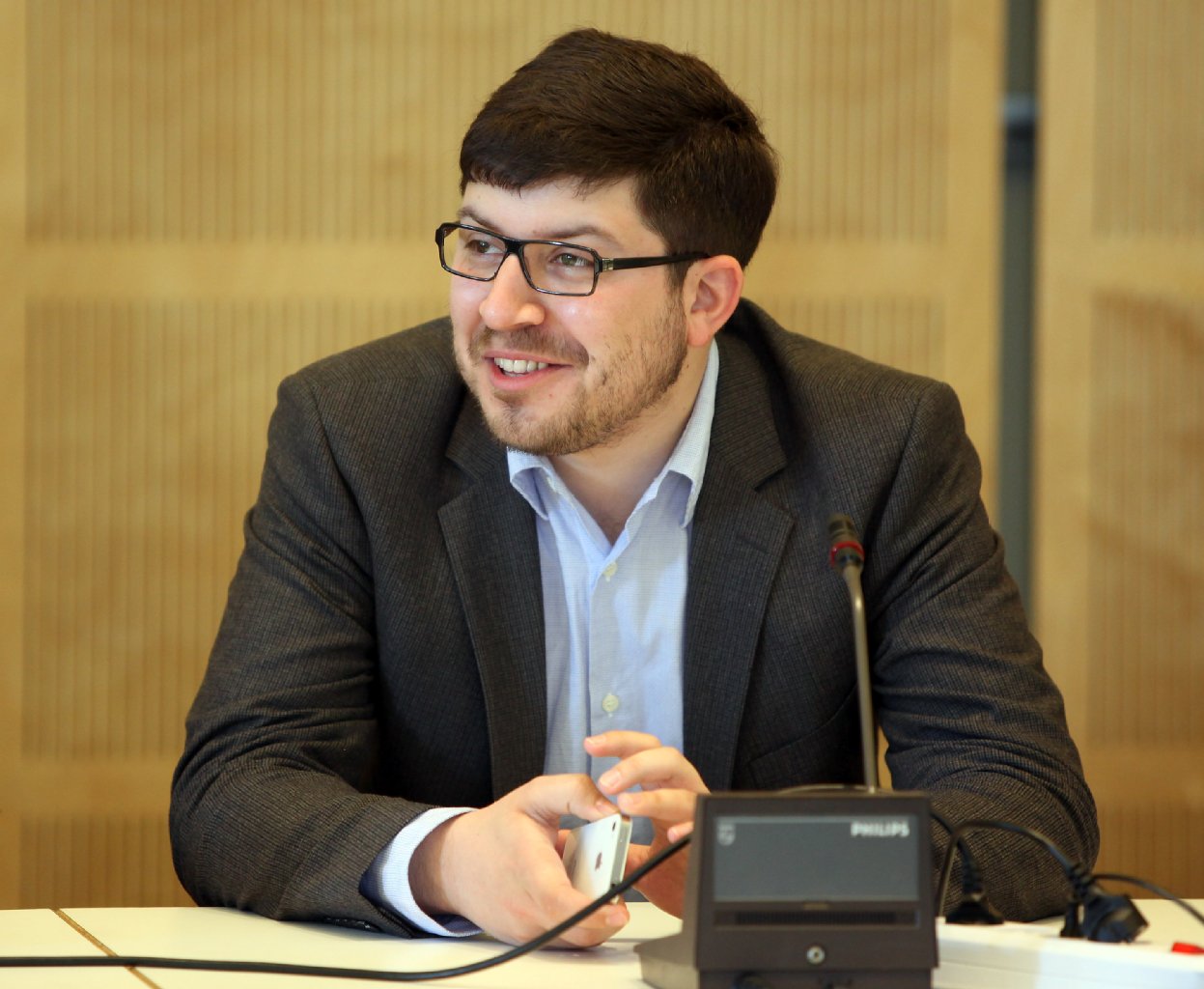 Und Christopher Lauer, Spezialist für Urheberrechtsfragen.