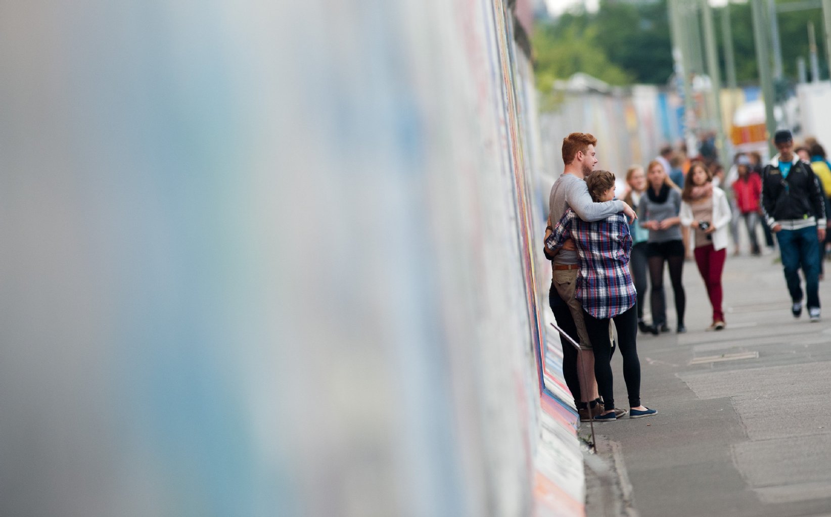 Alle Besucher fotografieren. Man muss gut aufpassen, wenn man nicht in ein Familienfoto geraten will.