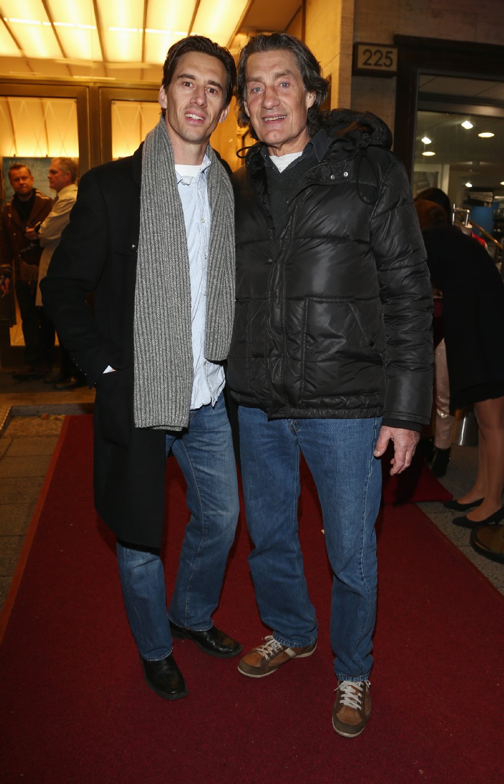 ... Robert Glatzeder and Winfried Glatzeder ...