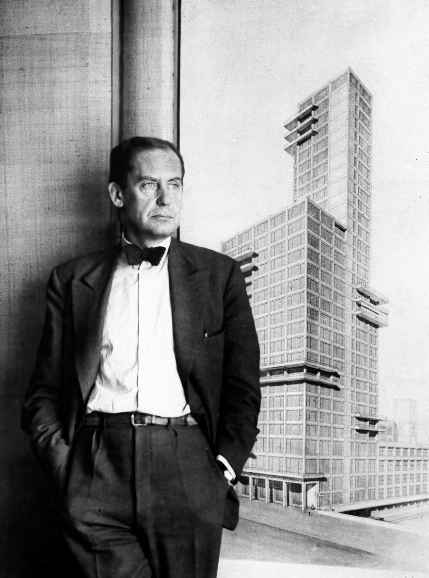 Der Chefplaner: Architekt Walter Gropius (hier in einer Aufnahme vom 15. Mai 1933) unterzeichnet am 14. Januar 1960 den Vertrag zur Erarbeitung eines Gesamtsiedlungsplans. Später wird allerdings mehr und höher gebaut als Gropius zuvor geplant hat.