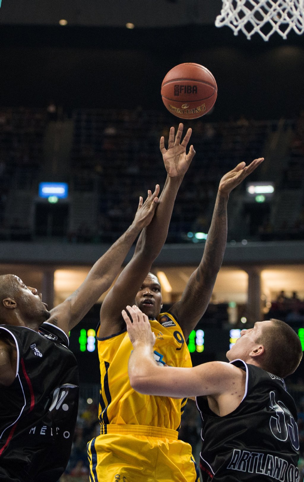 Nr. 9, Deon Thompson: Solides Spiel, am Ende erzielte der Center 11 Punkte und schnappte sich 5 Rebounds. Machte es den Centern der gegnerischen Mannschaft schwer. Gutes Spiel.