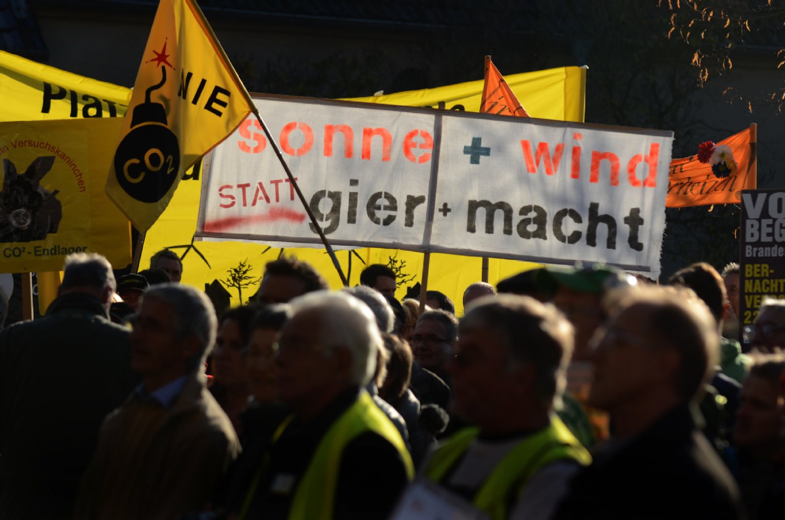 Das Argument, dass Vattenfall Arbeitsplätze schafft, lässt die CDU-Politikerin nicht gelten. „Der Ausstieg aus der Braunkohle würde 30 Jahre dauern.“