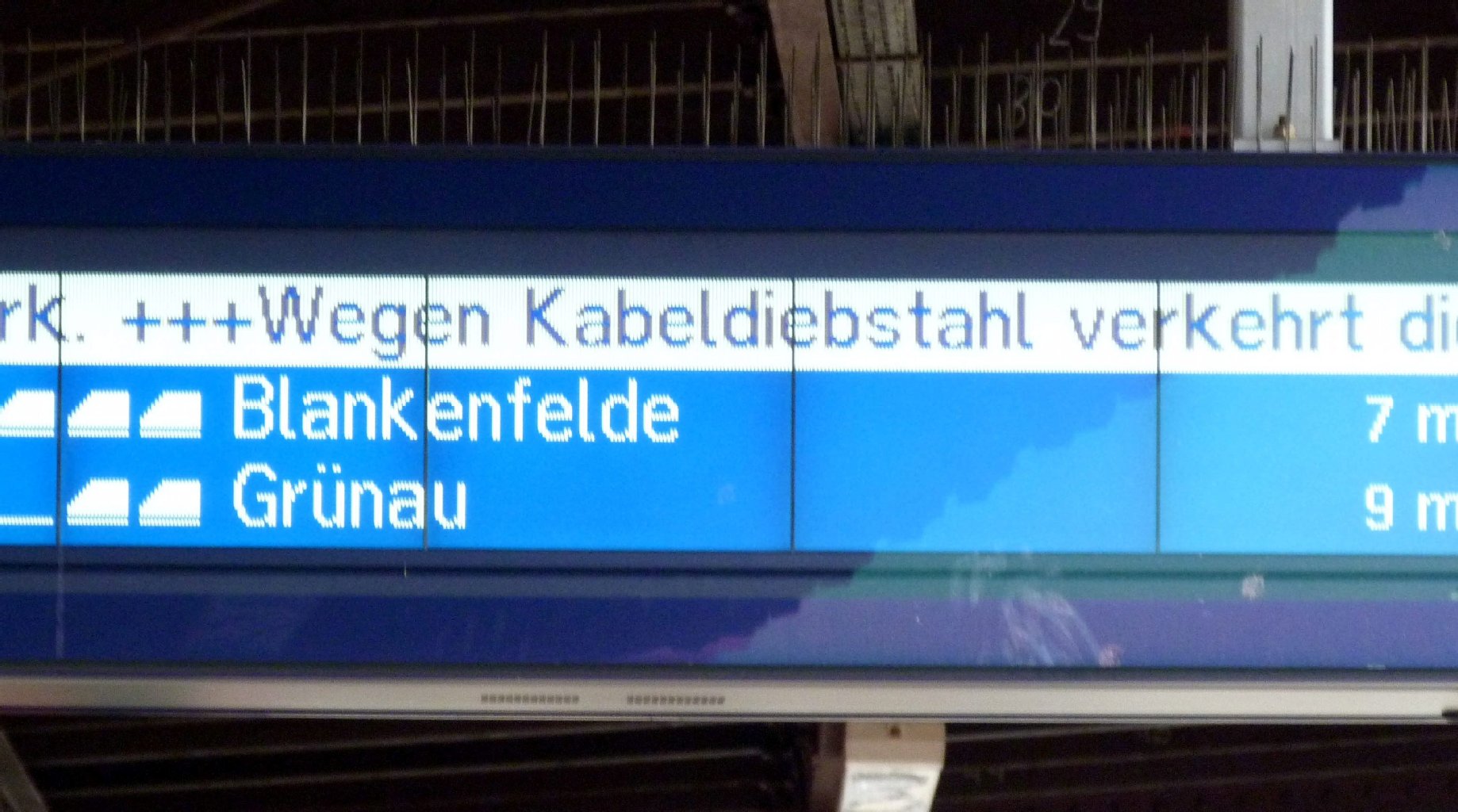 Immer wieder legen Kabeldiebe Teile der Berliner S-Bahn lahm.
