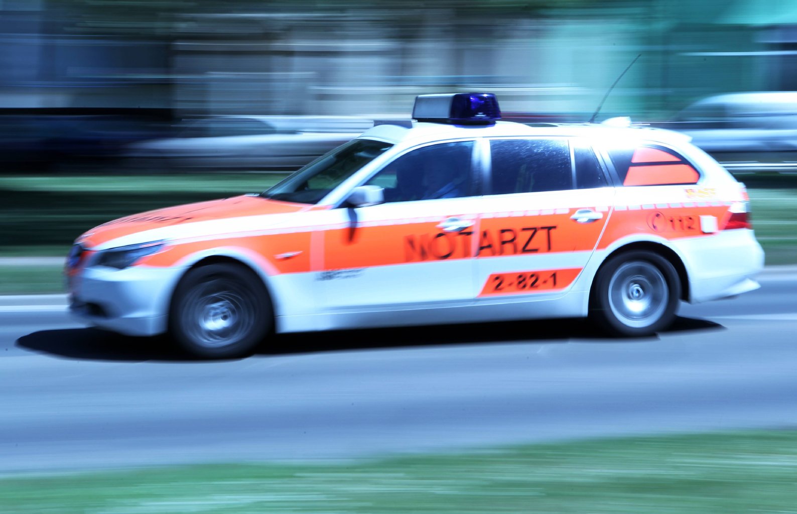 PKW-Brand am Großen Stern