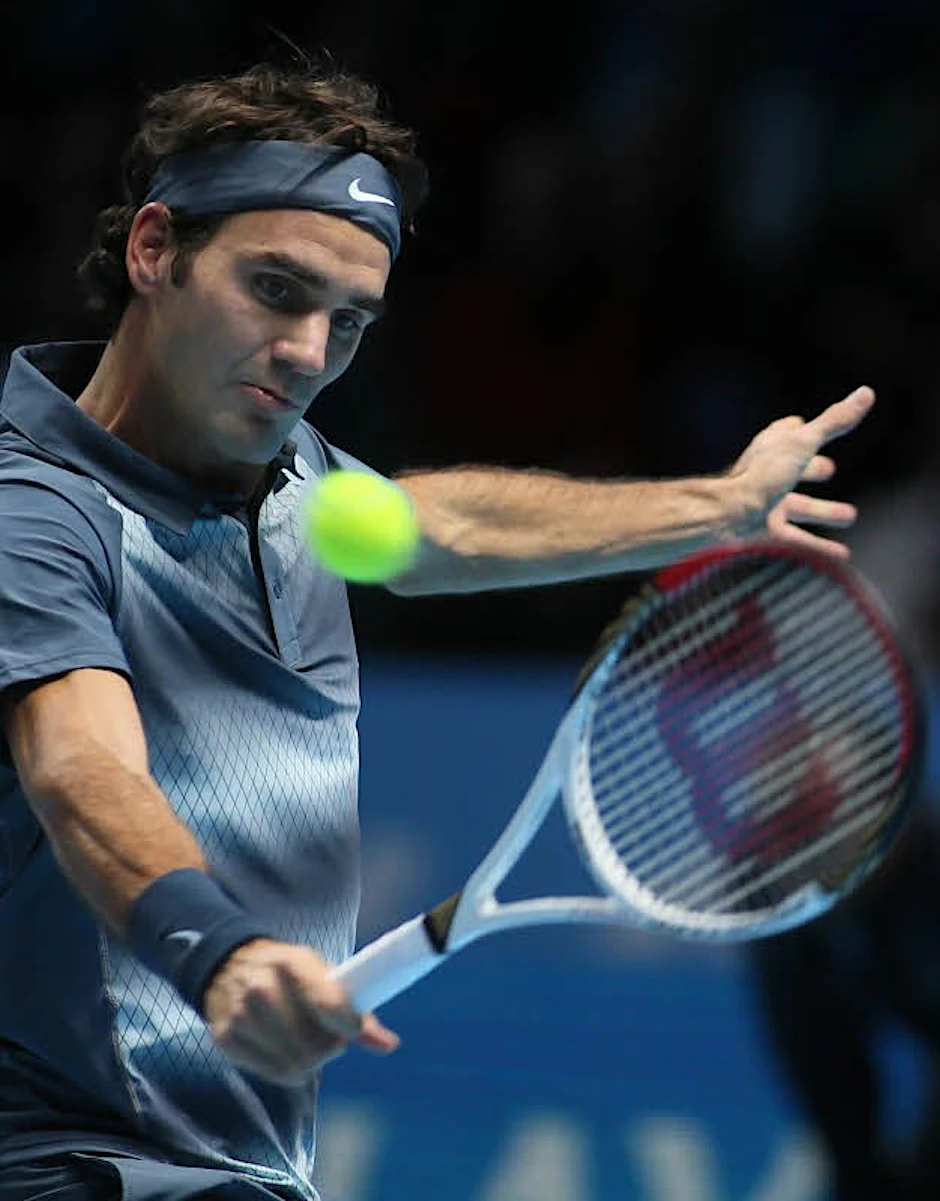 Auch die schönste Rückhand nützt nichts: Roger Federer scheidet aus.
