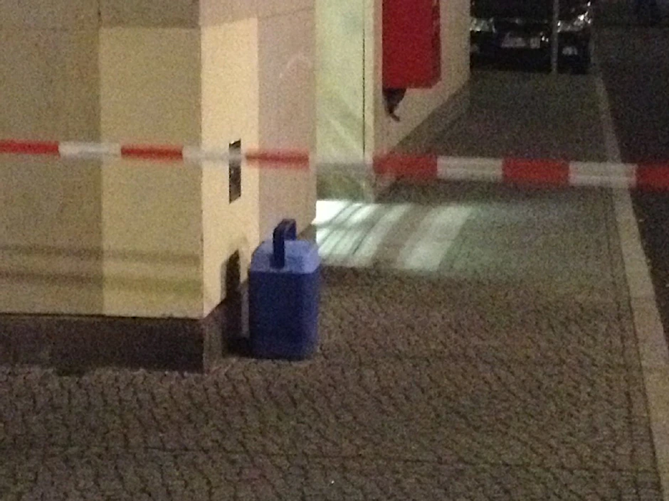 Wegen dieser Kühlbox löste die Polizei Großalarm aus.