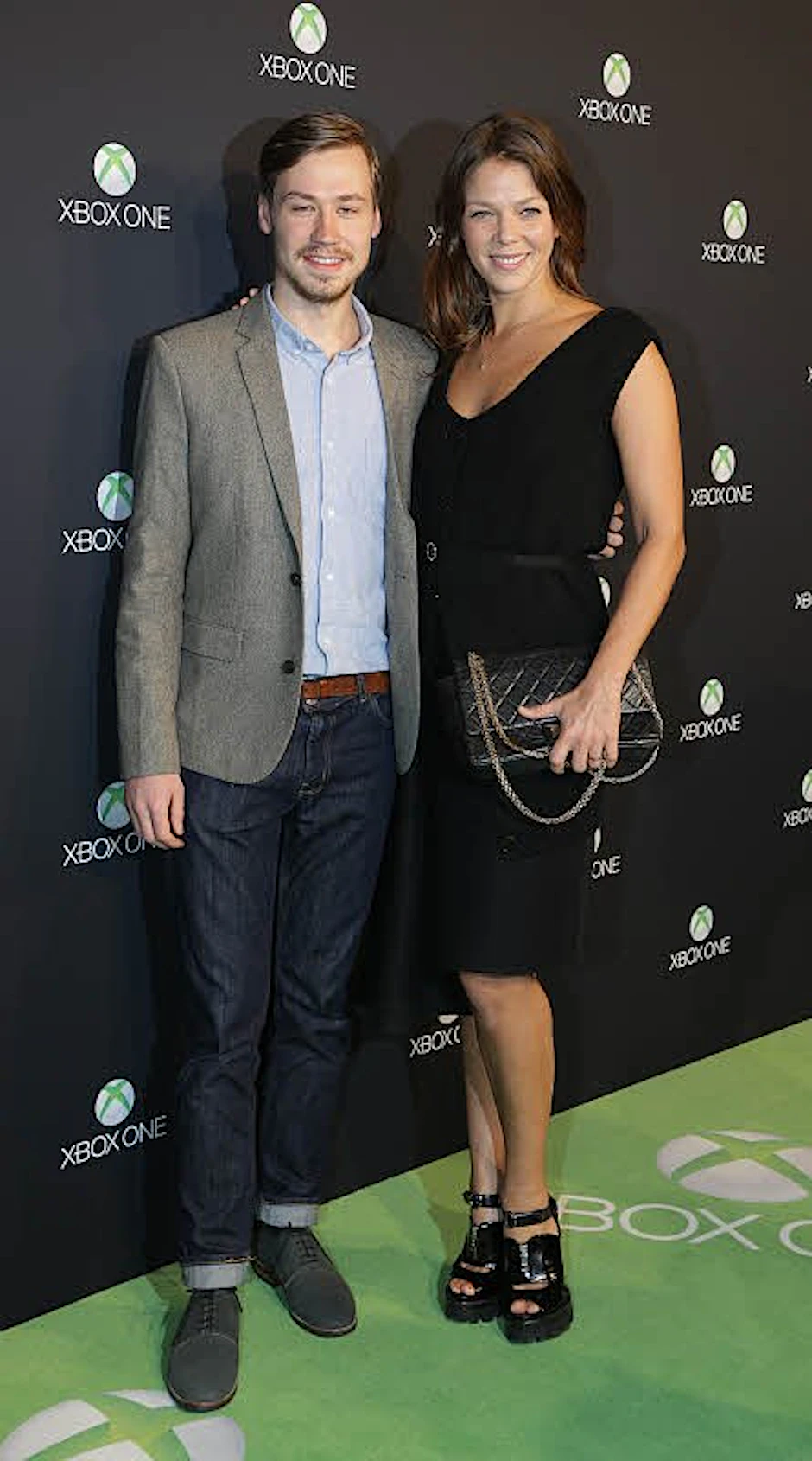 Schauspielerkollegen Jessica Schwarz und David Kross bei der XBox-Präsentation.