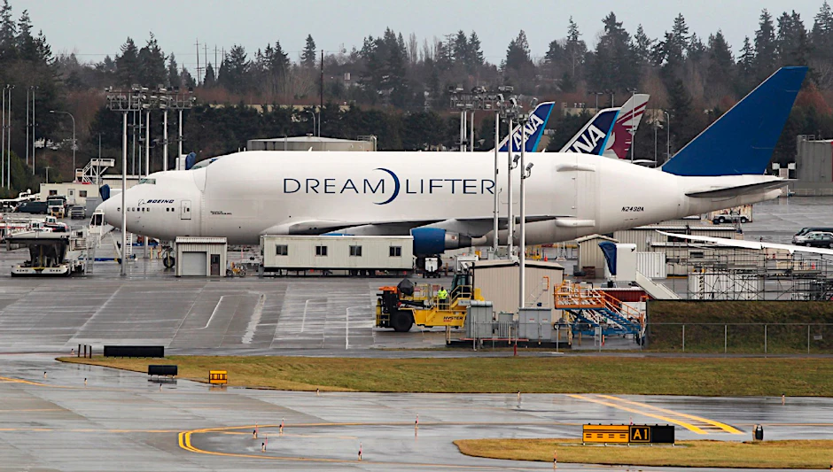 So riesig ist der Boeing Dreamlifter.