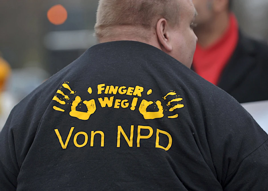 Die NPD ist eindeutig rechtsextrem und nationalistisch - aber kann sie deshalb verboten werden?