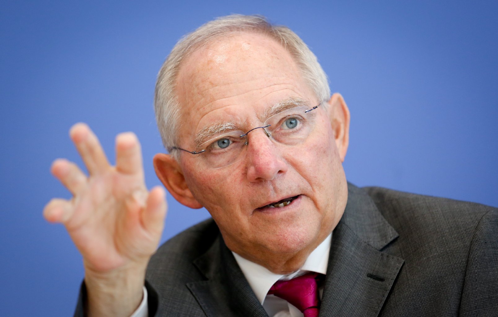 Wolfgang Schäuble (CDU), 71, ist Senior des Kabinetts und wird ziemlich sicher Finanzminister bleiben – sollte die SPD nicht doch noch das zentrale Ressort beanspruchen.