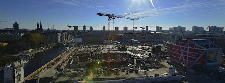 Blick auf die Baustelle für das Humboldt-Forum.