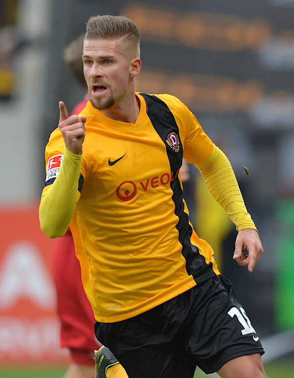 Dresdens Tobias Kempe erzielte das 1:0 Führungstor gegen den 1. FC Kaiserslautern.