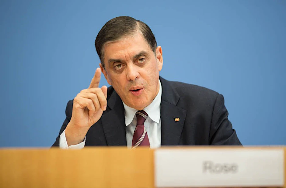 Romani Rose sagt, Sinti und Roma würden pauschal kriminalisiert.