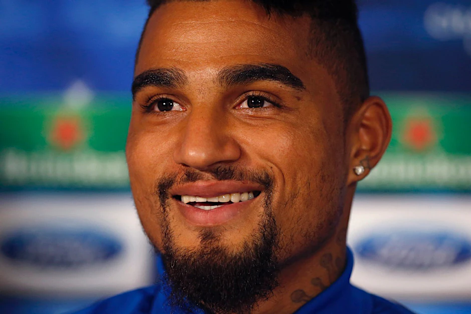Kevin-Prince Boateng bei der Konferenz vor dem Spiel gegen Chelsea.