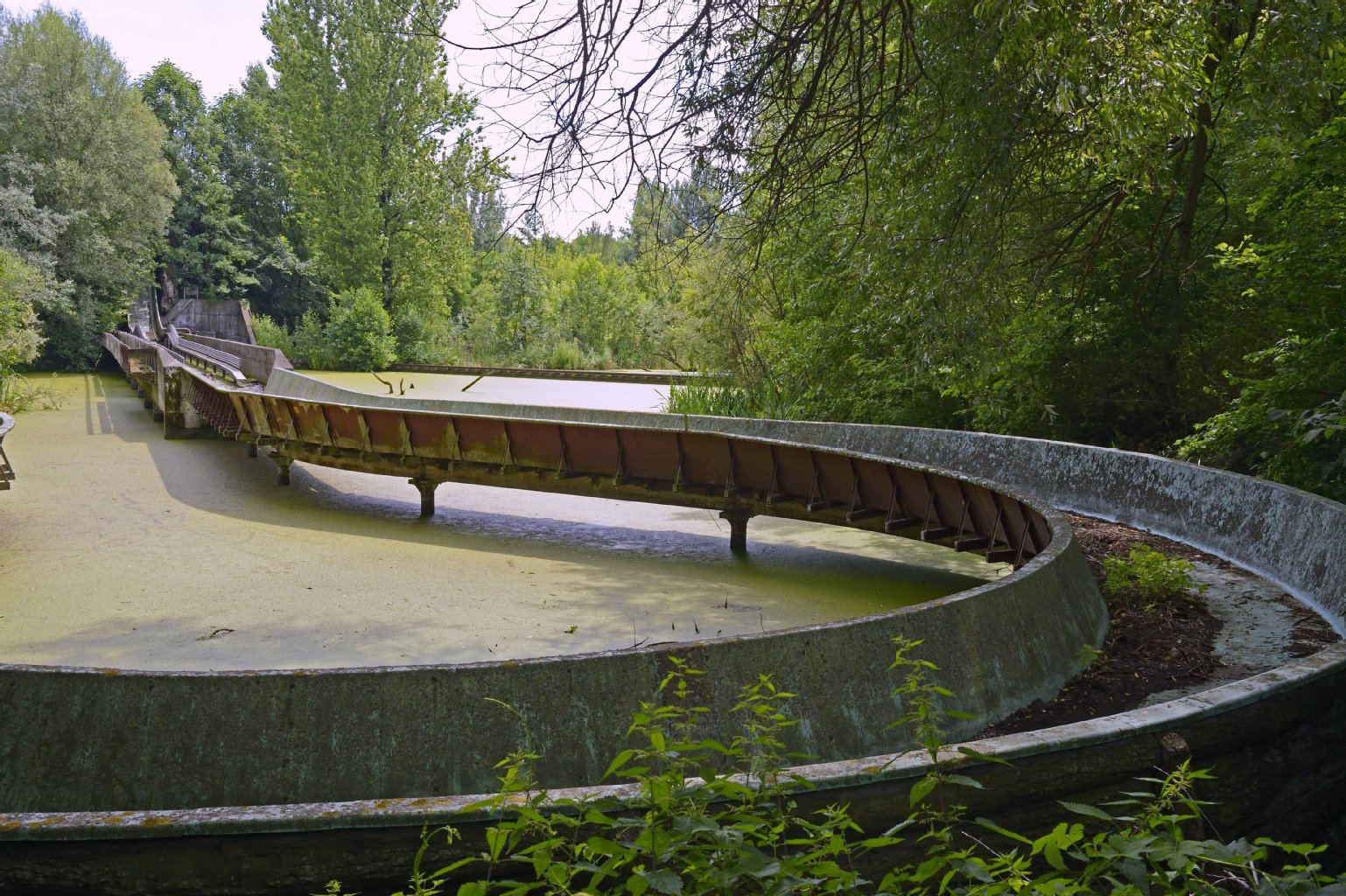 Im März 2014 erwirbt das Land Berlin dann doch das Erbbaurecht der insolventen Spreepark GmbH.
