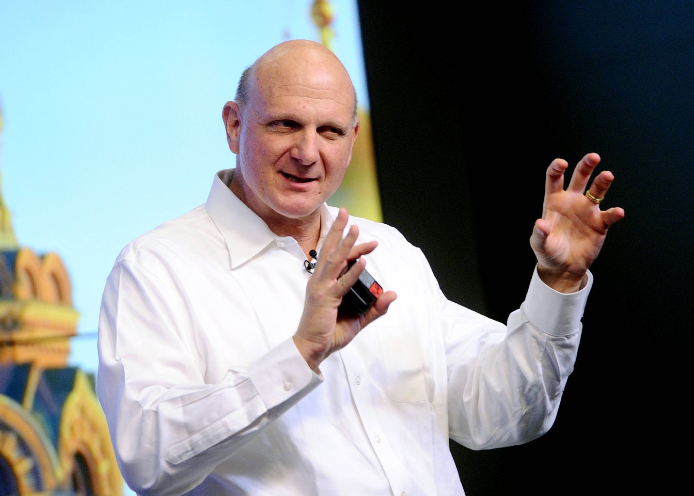 Microsoft-Chef Ballmer kündigt Rückzug an