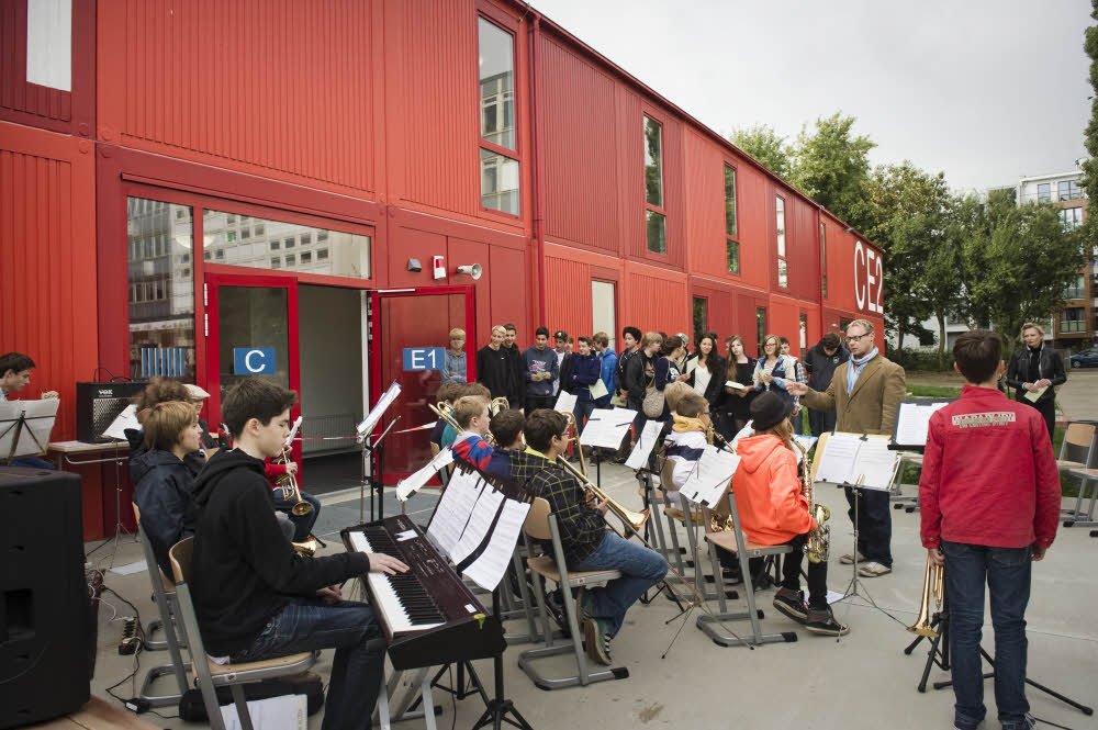 Rosa-Luxemburg-Gymnasium: Schule Im Container - Schöner Als Gedacht