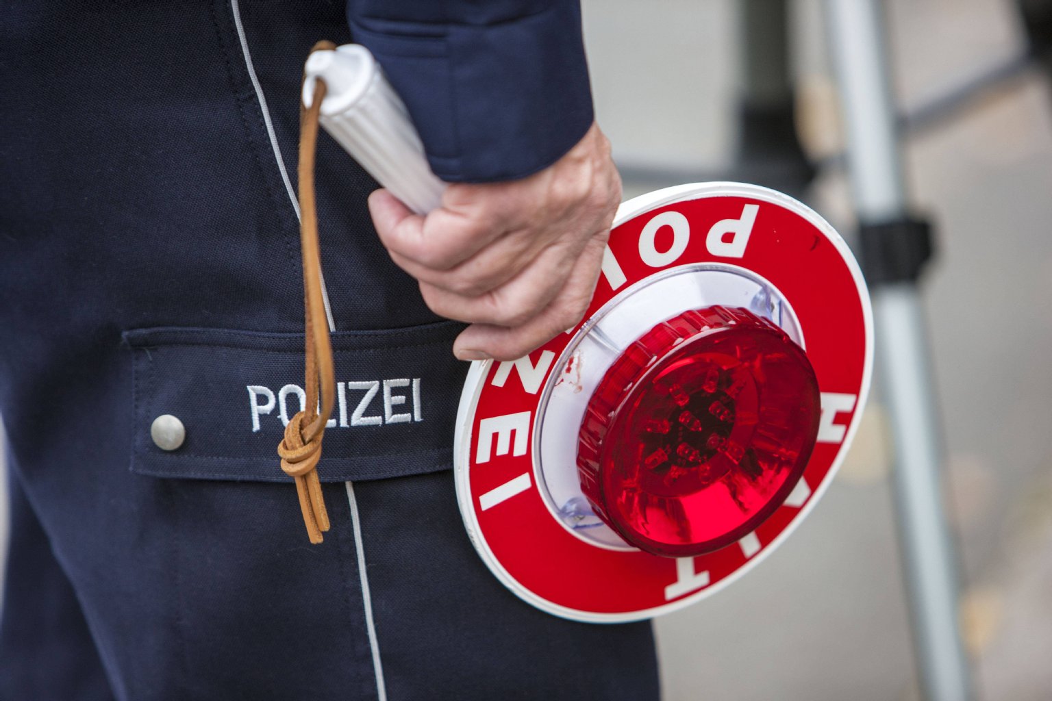 Fast 2000 Polizisten kontrollieren bis Sonntag Autofahrer
