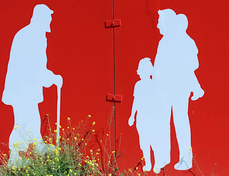 Paragraf 1618 a, BGB: „Eltern und Kinder sind einander Beistand und Rücksicht schuldig.“