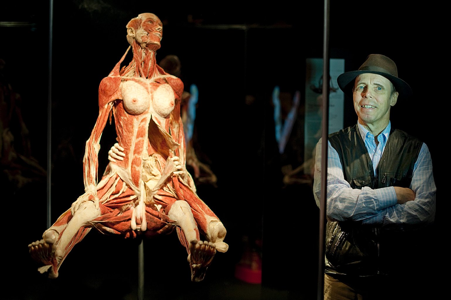 Gunther von Hagens bei der Vorstellung einer neuen Sex-Plastik in London, im Juni 2009.