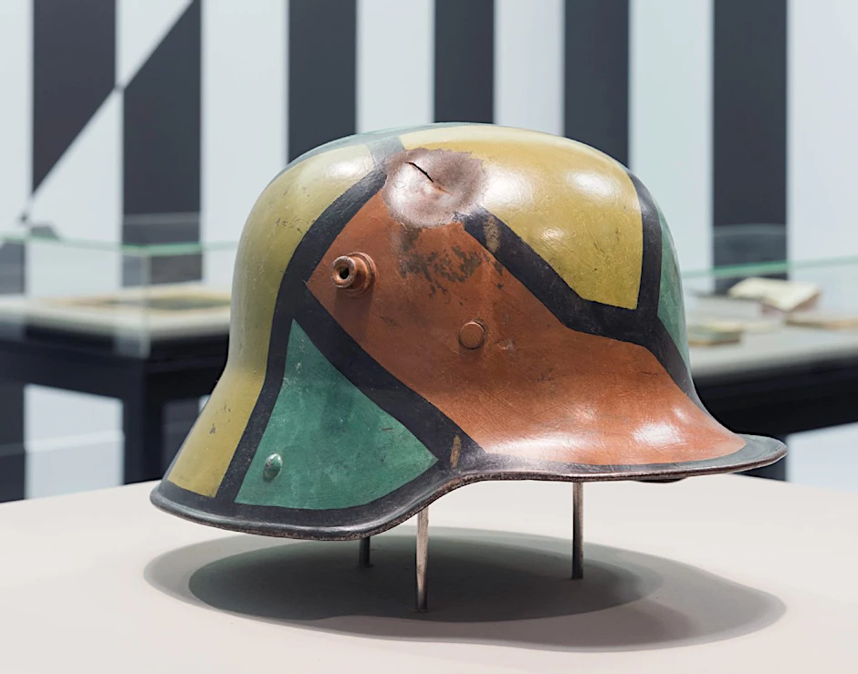 Deutscher Stahlhelm von 1917.