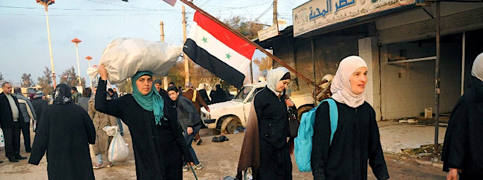 Am Freitag konnten erste Gruppen von Zivilisten belagerte Stadtviertel von Homs endlich verlassen.