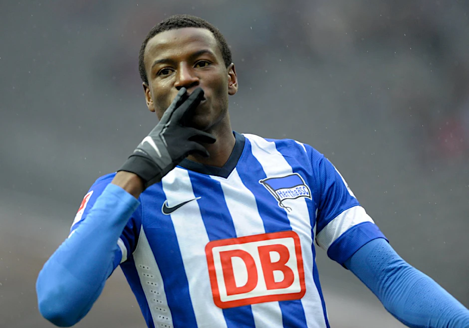 Abschiedskuss! Adrian Ramos wird zur kommenden Saison nach Dortmund wechseln.