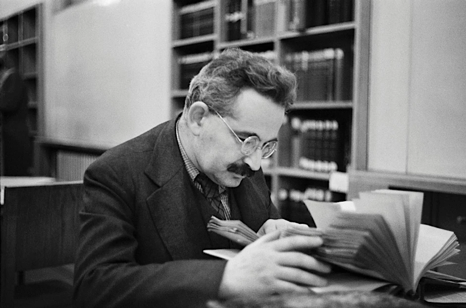 Schriftsteller, Philosoph, Migrant: Walter Benjamin in Paris, um 1937.