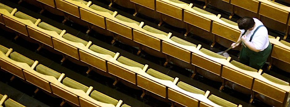 Reinigungskräfte sind begehrt. Im Internet können sie problemlos legal gebucht werden.