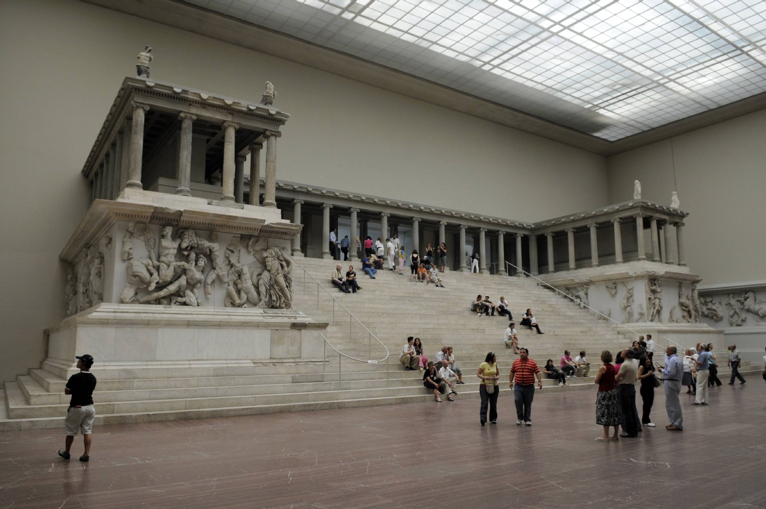 Pergamonmuseum In Berlin: Pergamonaltar Wird Fünf Jahre Saniert