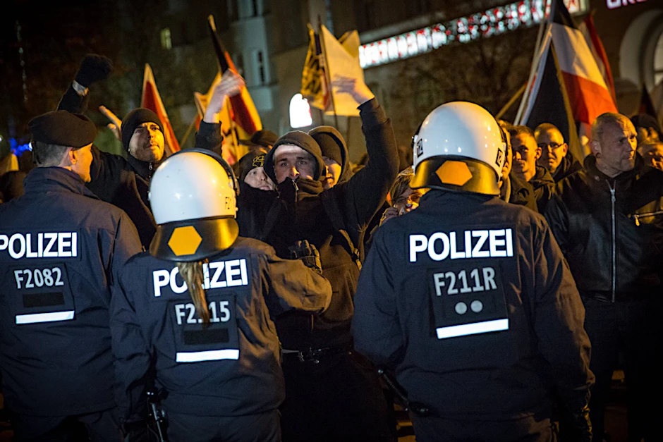 Polizeieinsatz bei einer NPD-Demo in Berlin-Schöneweide (Archiv).