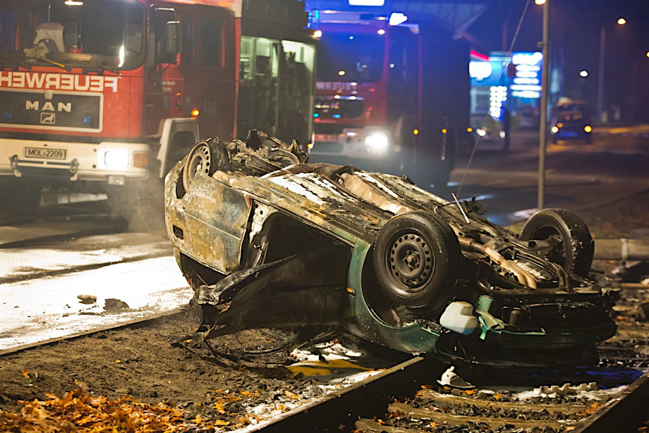 Der Versuch, sich einer Polizeikontrolle zu entziehen endete für einen Autofahrer in Strausberg tödlich.