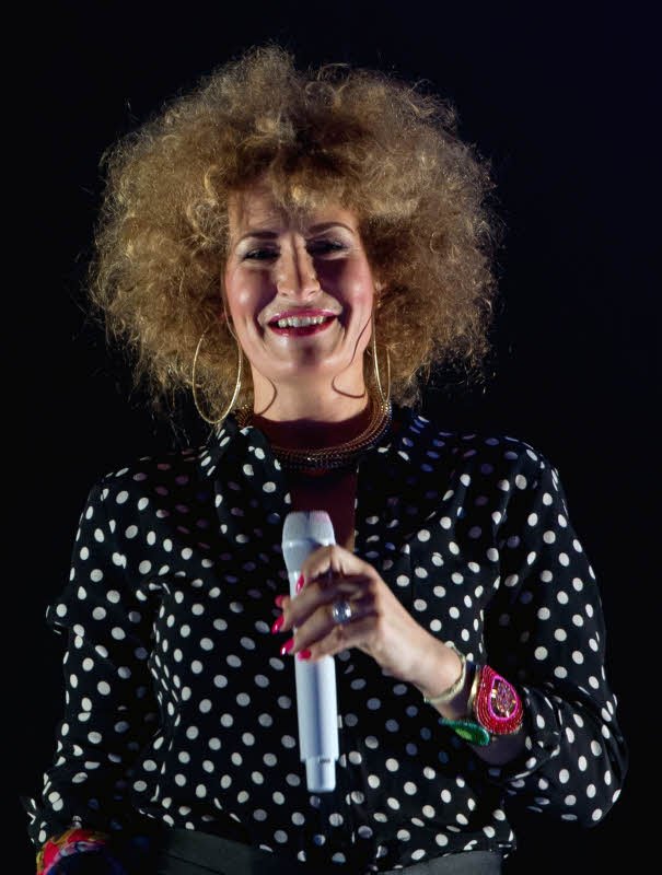 2013: Wirrer Kopf: Mal anders blond nach dem Auftritt in der Show „ Speed – Holiday on Ice“.