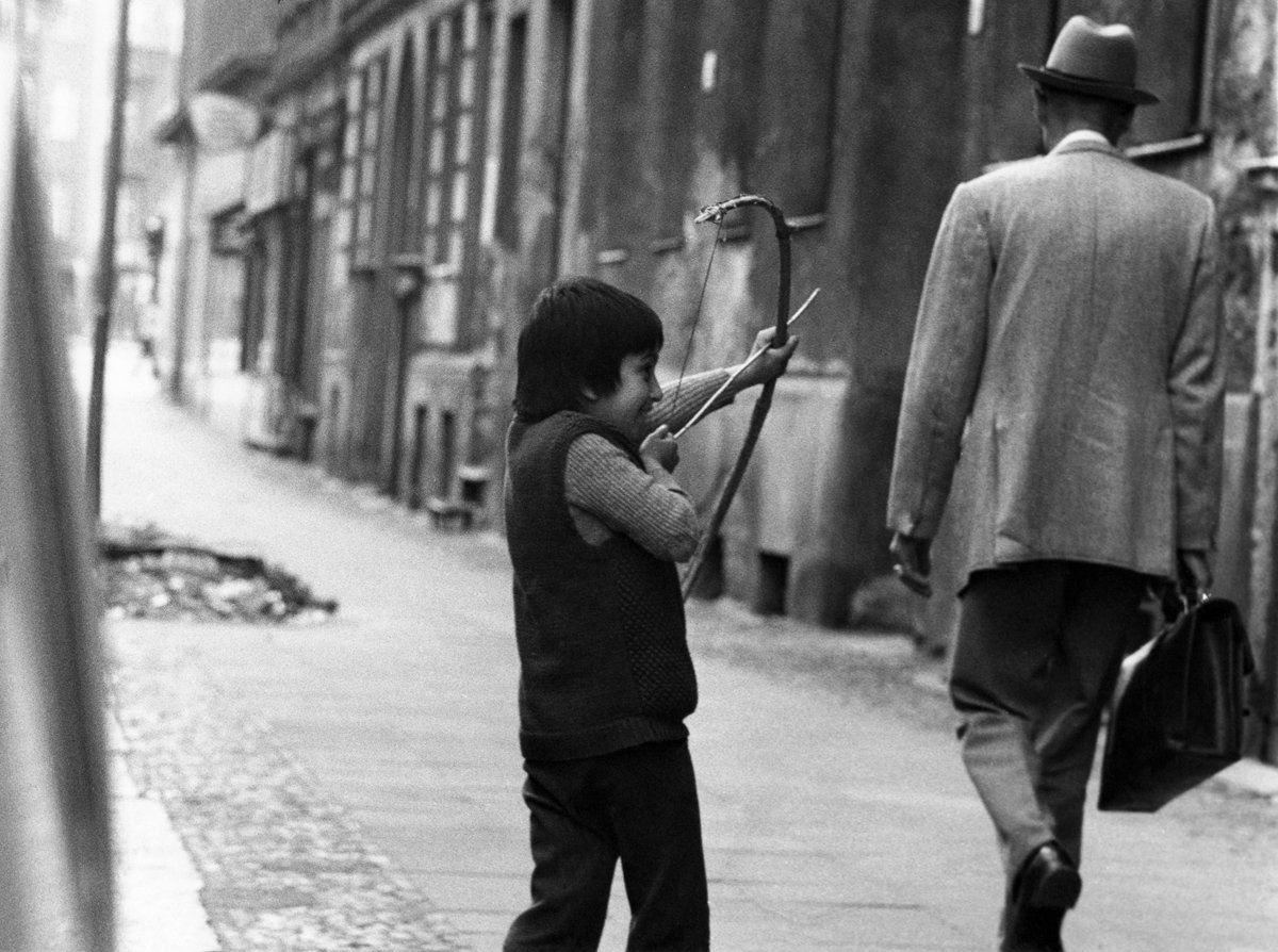 Straßenspiele in der Naunynstraße, 1974.