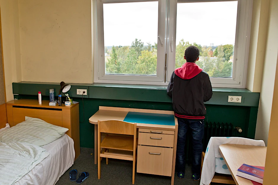 Aus einer ehemaligen Kaserne in Brandenburg soll bald ein Flüchtlingsheim gemacht werden.