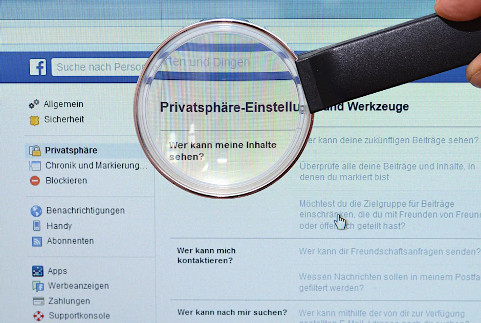 Der Schein kostenloser sozialer Netzwerke trügt: Nutzer "zahlen" für die Verwendung mit den Daten, die sie eingegeben haben.