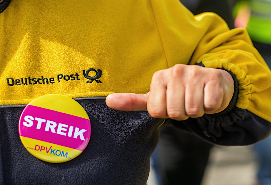Ein Ende des Poststreiks in der Region Berlin-Brandenburg ist vorerst nicht in Sicht.