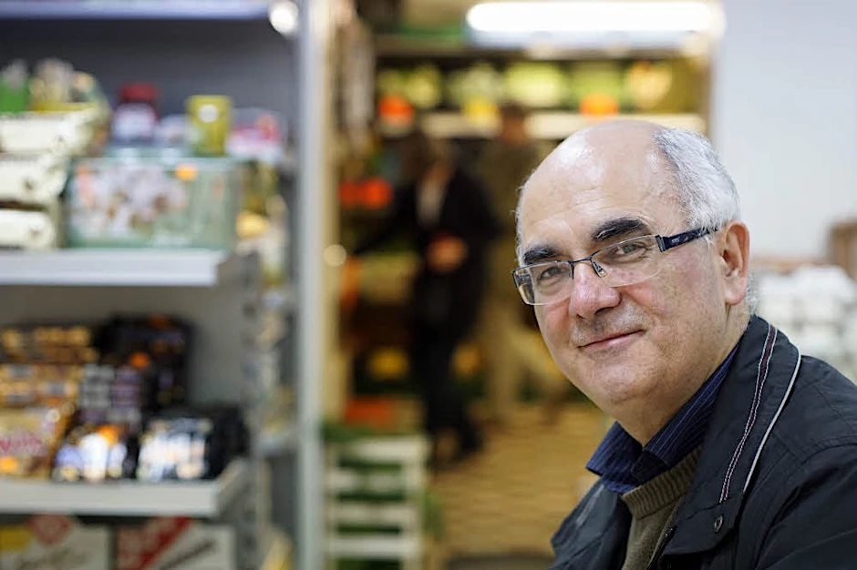 Ahmet Caliskan kämpft mit großer Unterstützung der Nachbarschaft.