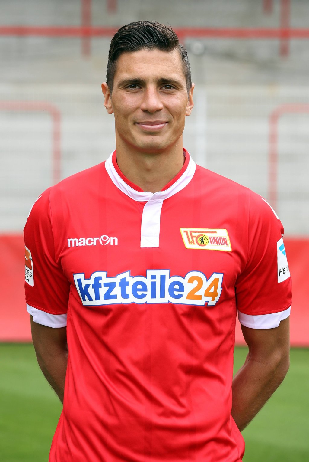 Damir Kreilach, offensives Mittelfeld: Weil er kopfballstark ist und Bälle gut sichern kann, sollte er in der Schlussphase einen auf Angreifer machen. Naja, ging so. Wie auch davor. Eine gute Flanke von Thiel konnte er in der 83. Minute nicht verwerten.